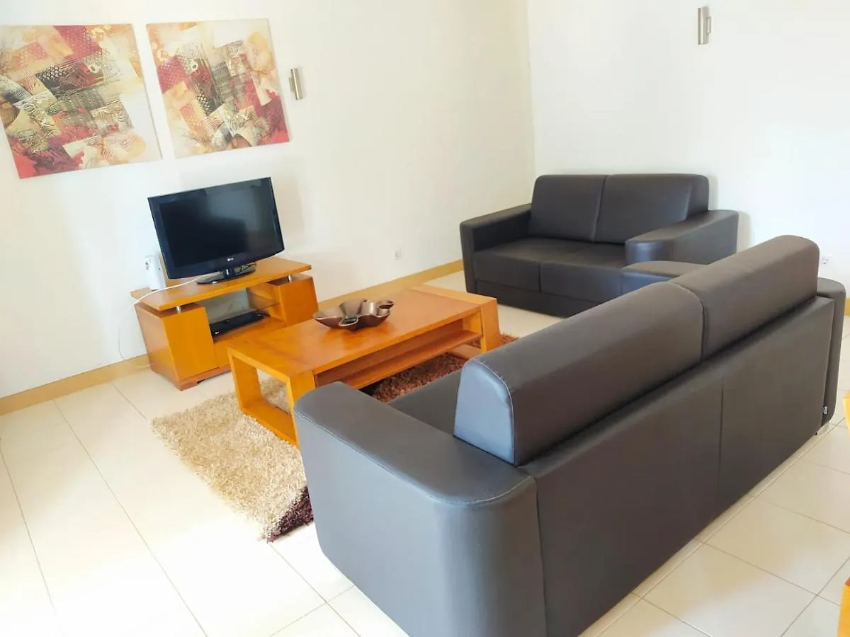 Apartamento Privado Vila Verde Santa Maria 0*,